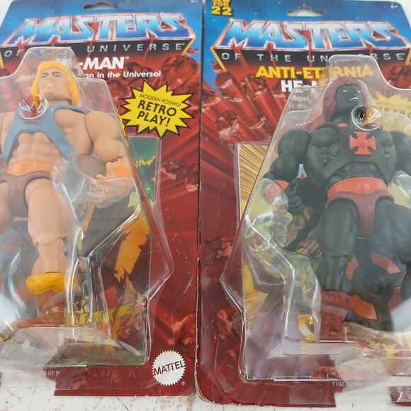 Masters of the Universe He-Man & Anti-Eternia He-Man Figures Retro Play 2021 - Picture 2 of 16
